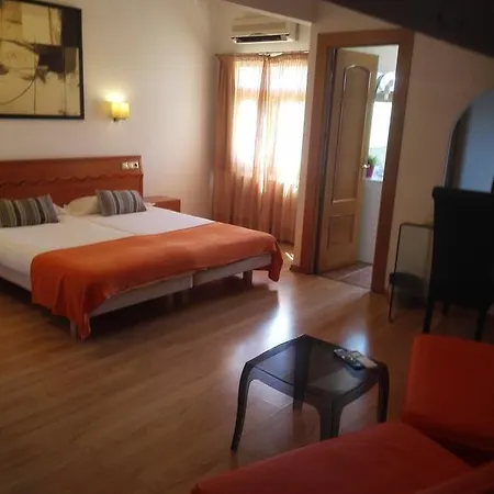 Porta D'alella 4* 아레이야