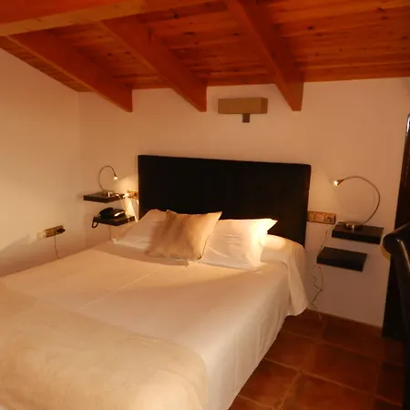 Porta D'alella 4* 阿雷亚